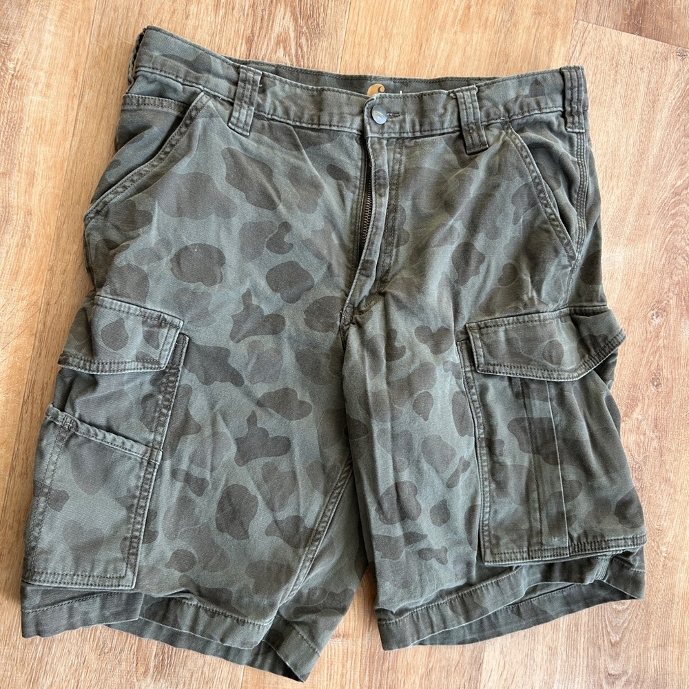 Carhartt Camouflage Cargo Shorts in Olive and Black